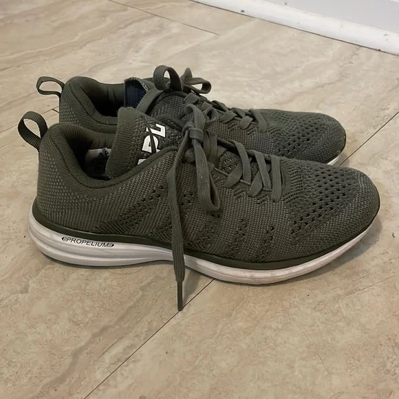 APL | Shoes | Apl Techloom Pro Fatigue Cashmere Size 7 Mens 